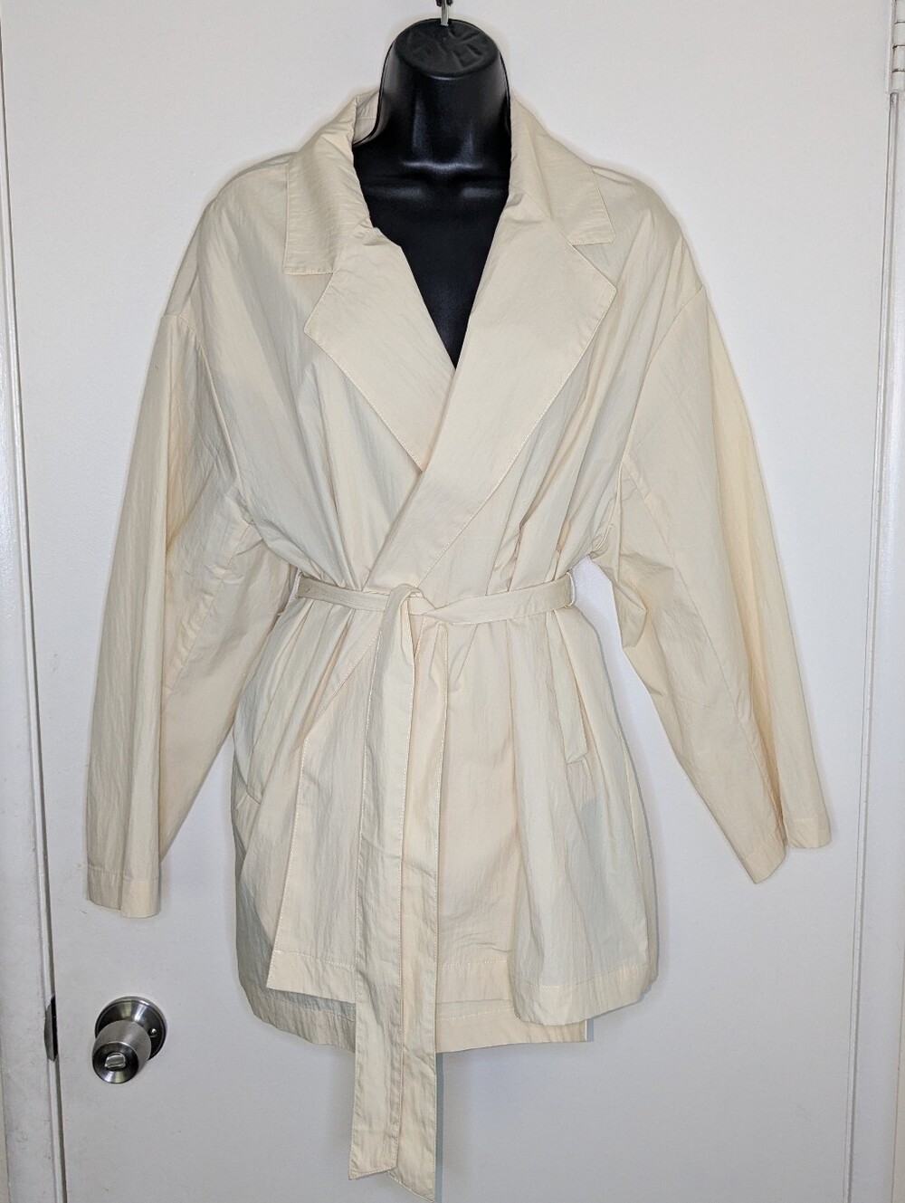 89th + Madison Cranne Brulae Belted Open Front Blazer Jacket Cream Medium NWT